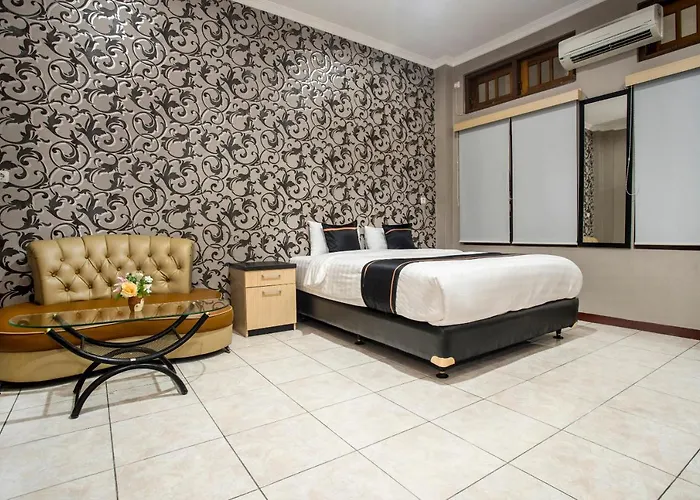 Oyo 2469 Sutomo Homestay