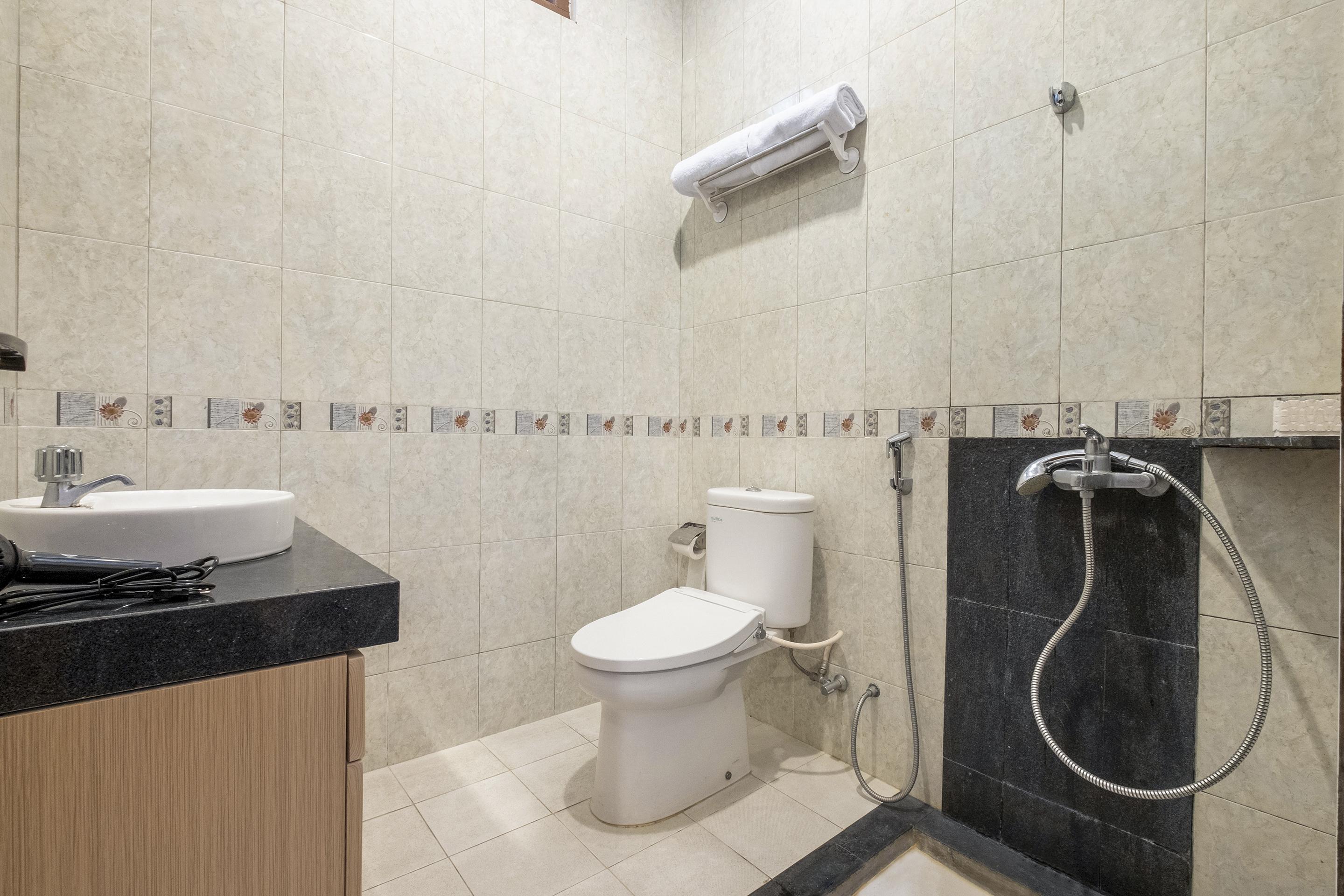 Hotel Oyo 2469 Sutomo Yogyakarta