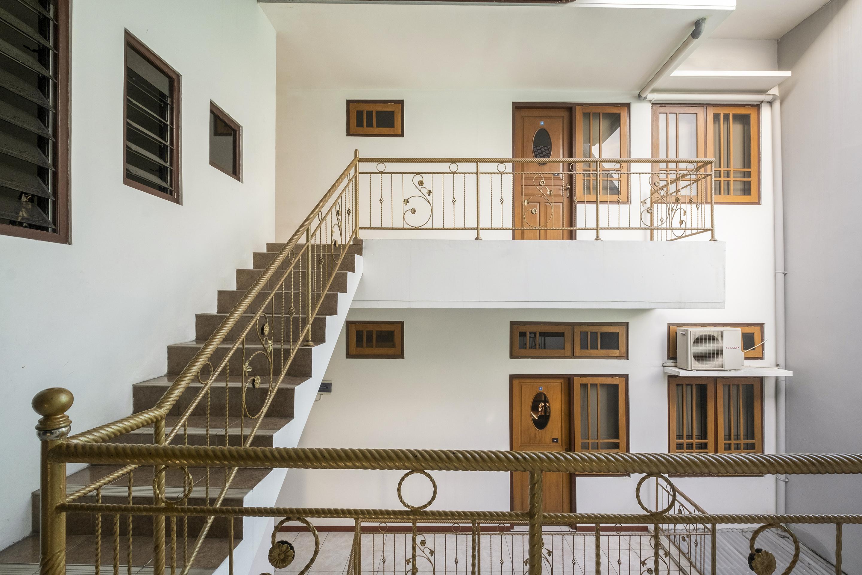 Hotel Oyo 2469 Sutomo