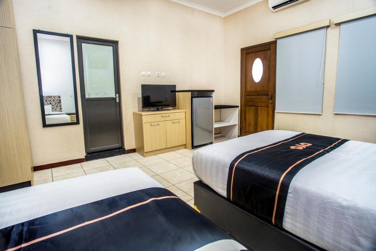 Oyo 2469 Sutomo Hotel 2*